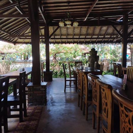 Kartika Dahayu Private Pool Villas Sukawati Exterior foto