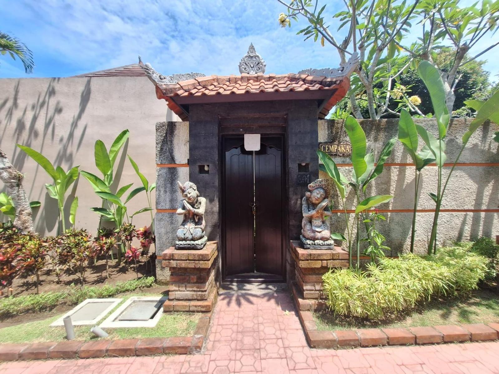 Kartika Dahayu Private Pool Villas Sukawati Exterior foto